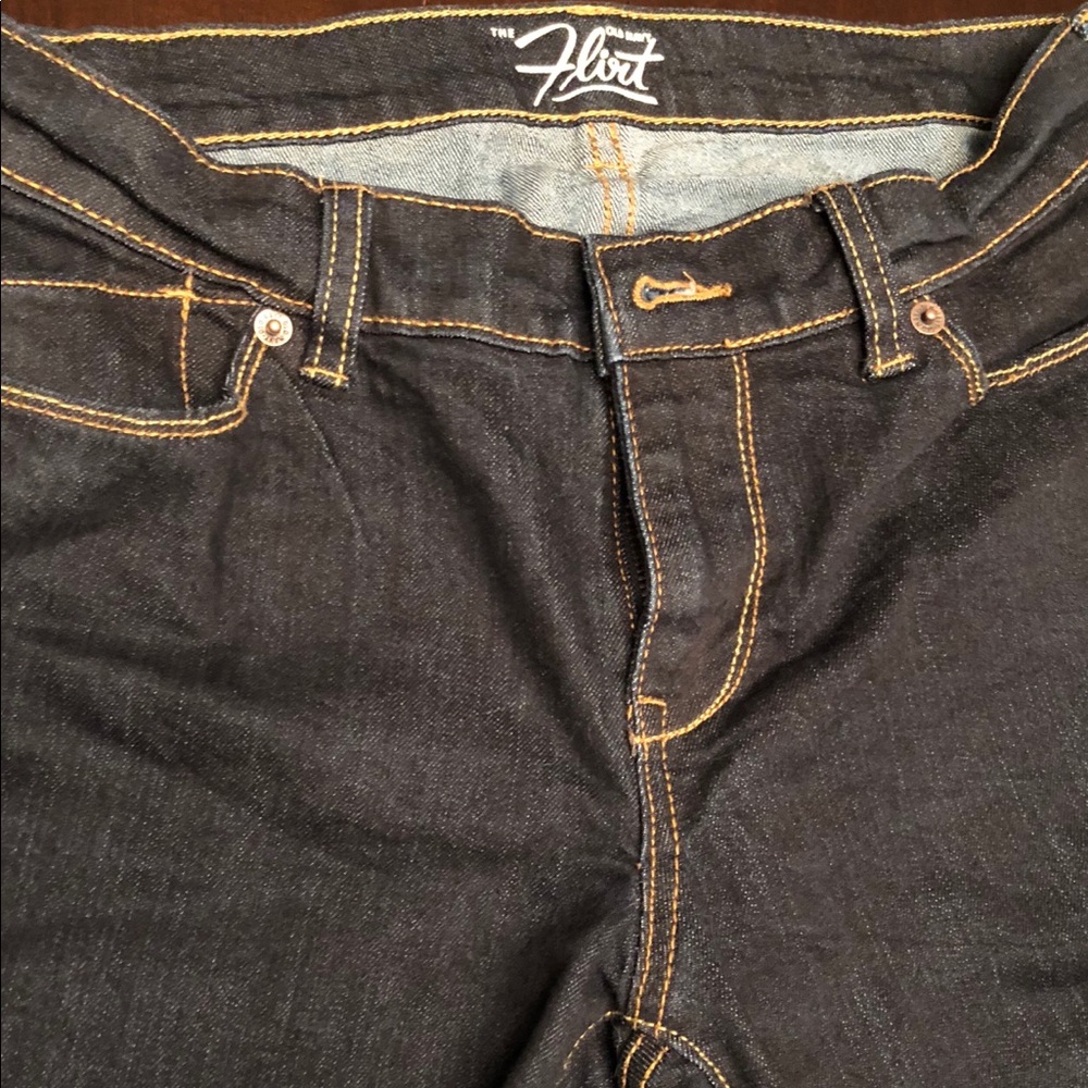 ❤️SOLD❤️Old Navy Flirt Jeans.